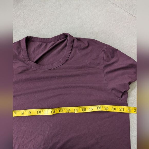 LULULEMON Fundamental Casual Maroon Red T-Shirt Men's estimated size XL - Picture 3 of 7